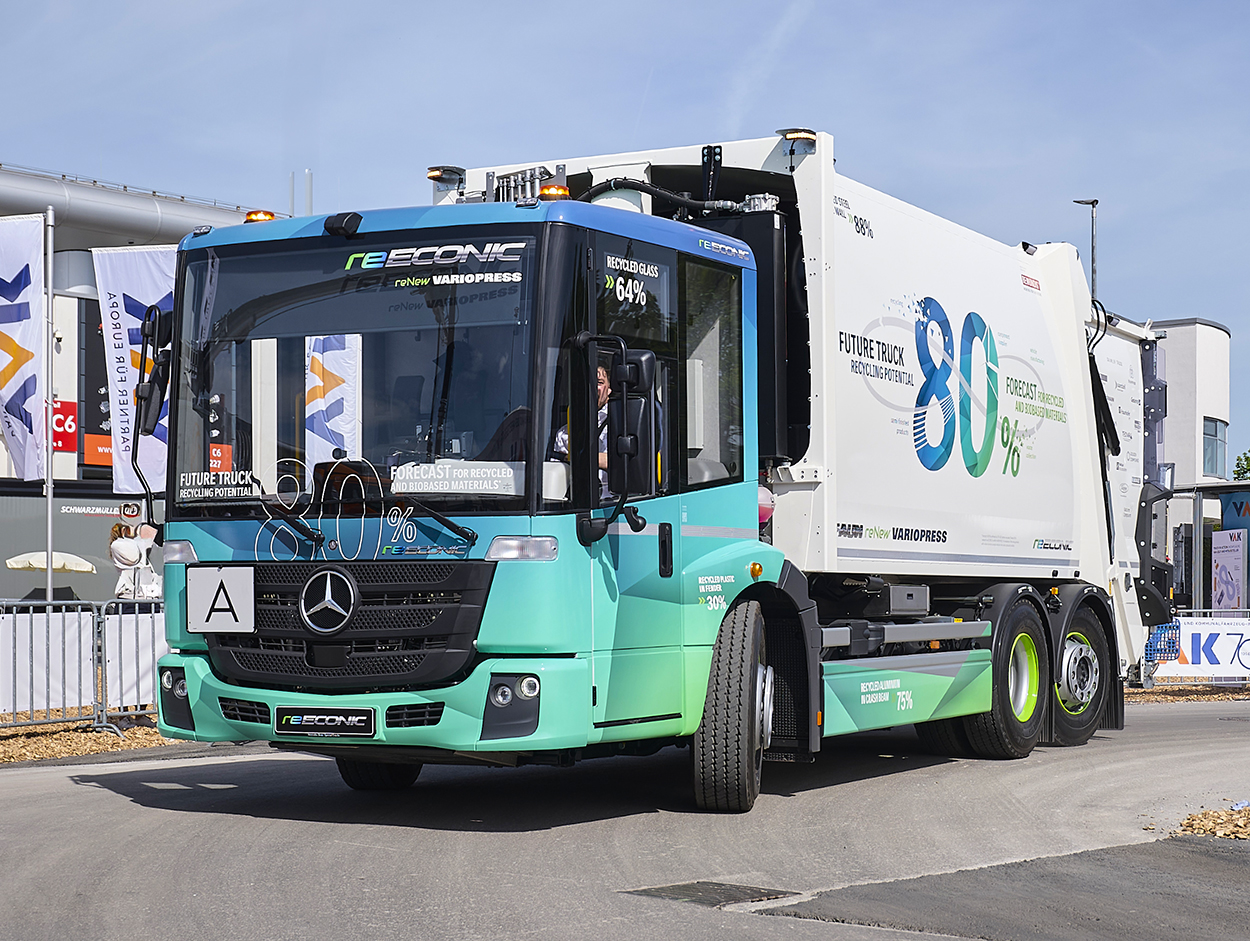 Mercedes-Benz reEconic – een elektrische auto op batterijen, gemaakt van gerecyclede materialen.